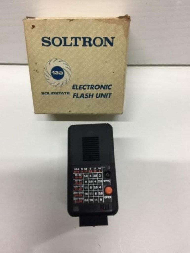 2 Flash soltron 133 a estrenar