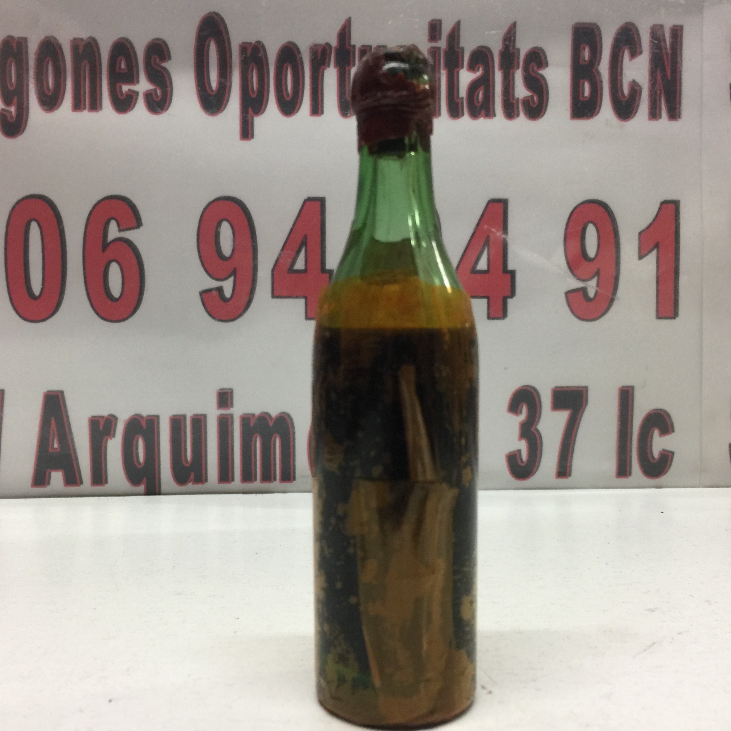 1 Botella jerez-quina 11cm