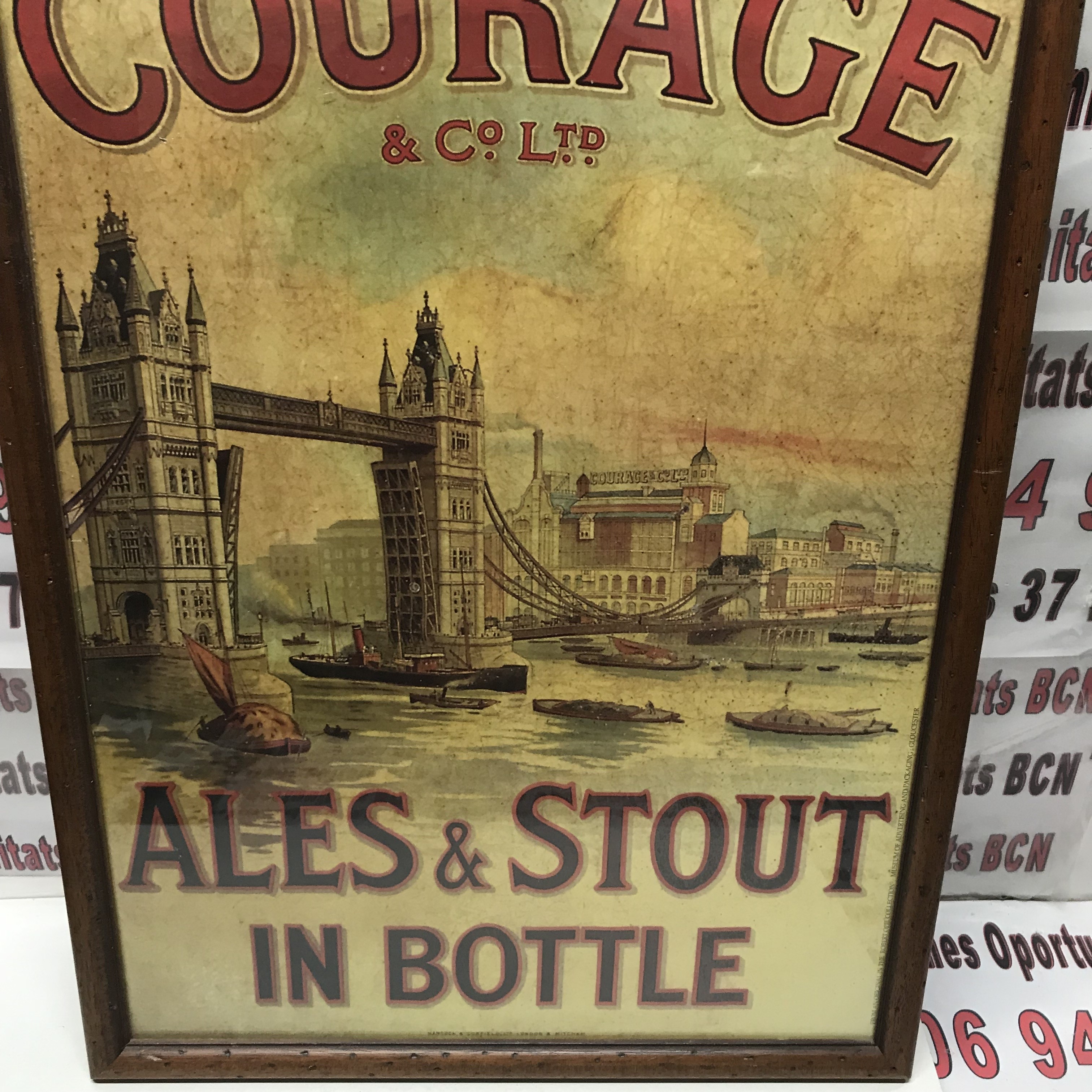 1 Cuadro vintage courage ales y stout in bottle