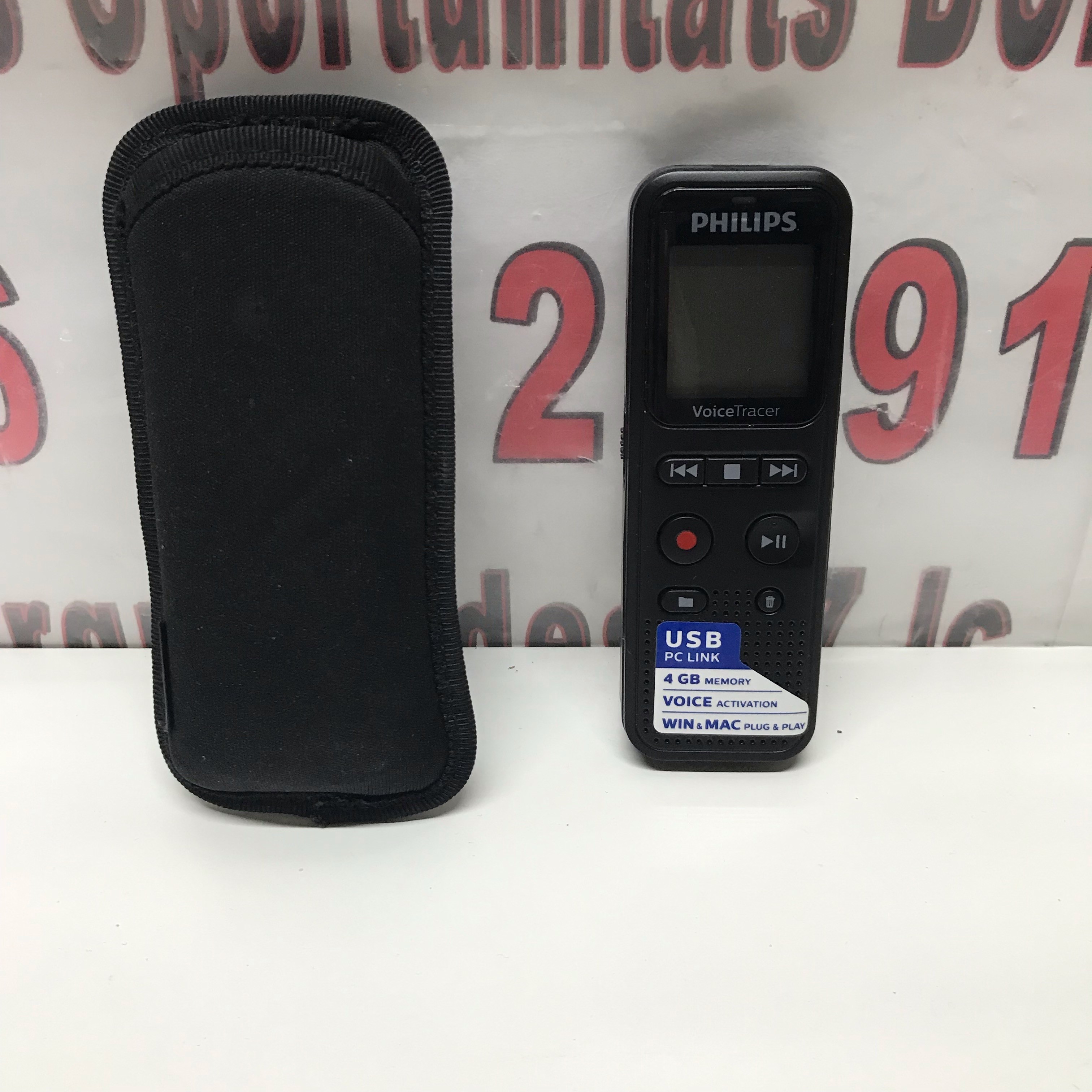 1 GRABADORA DE VOZ PHILIPS DVT1150