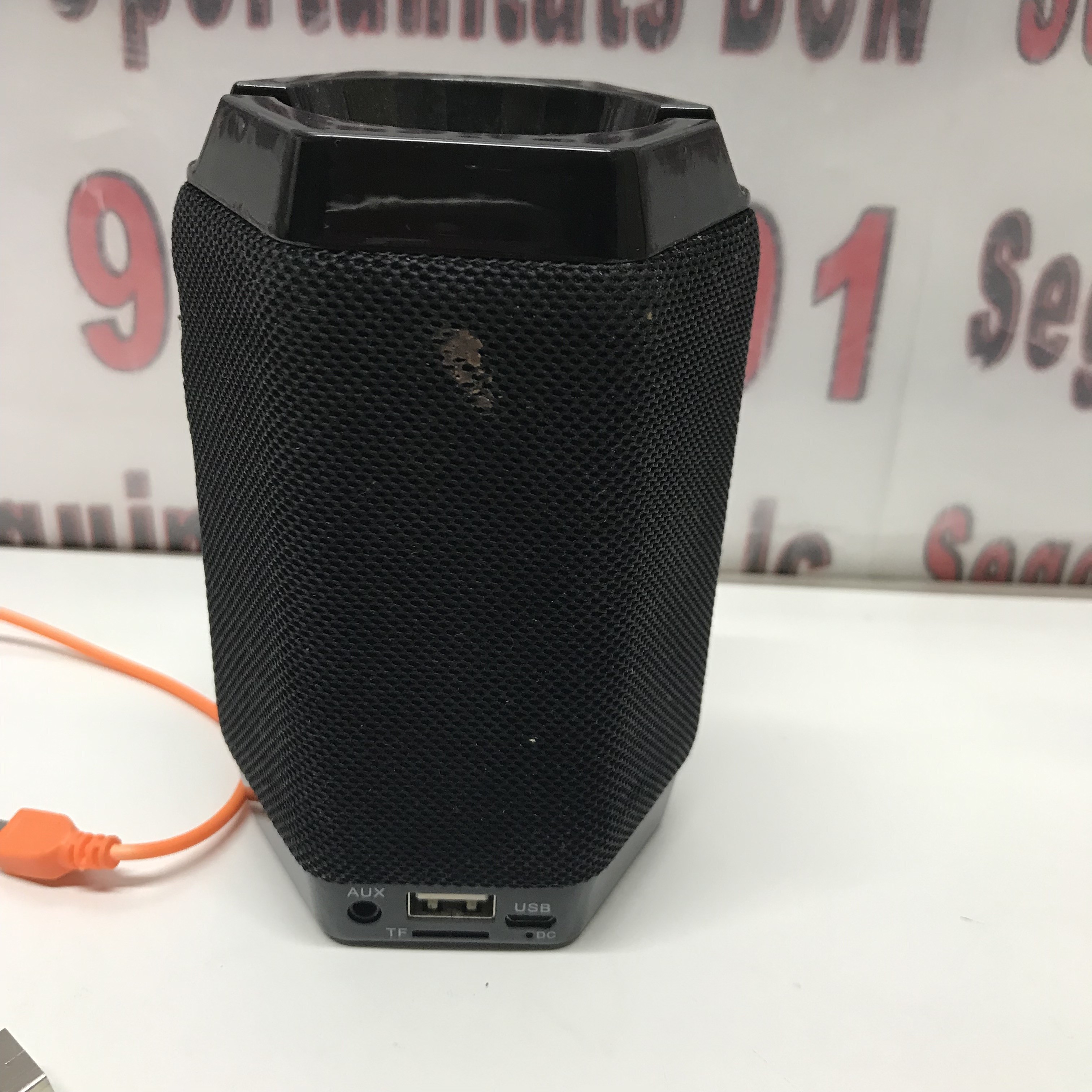 2 ALTAVOZ PORTÁTIL K39